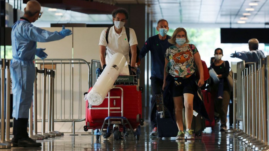 Singapore opens vaccinated travel lane for Vietnam